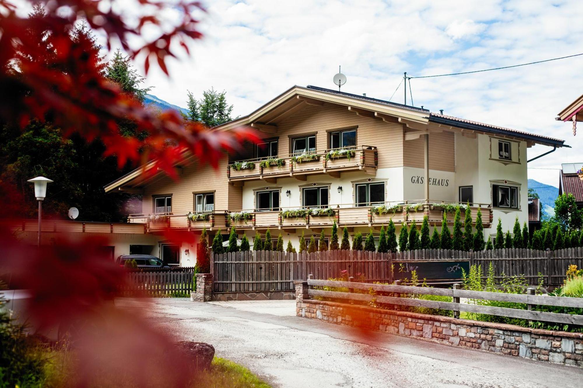 Pinetree Lodge Mayrhofen Exterior foto
